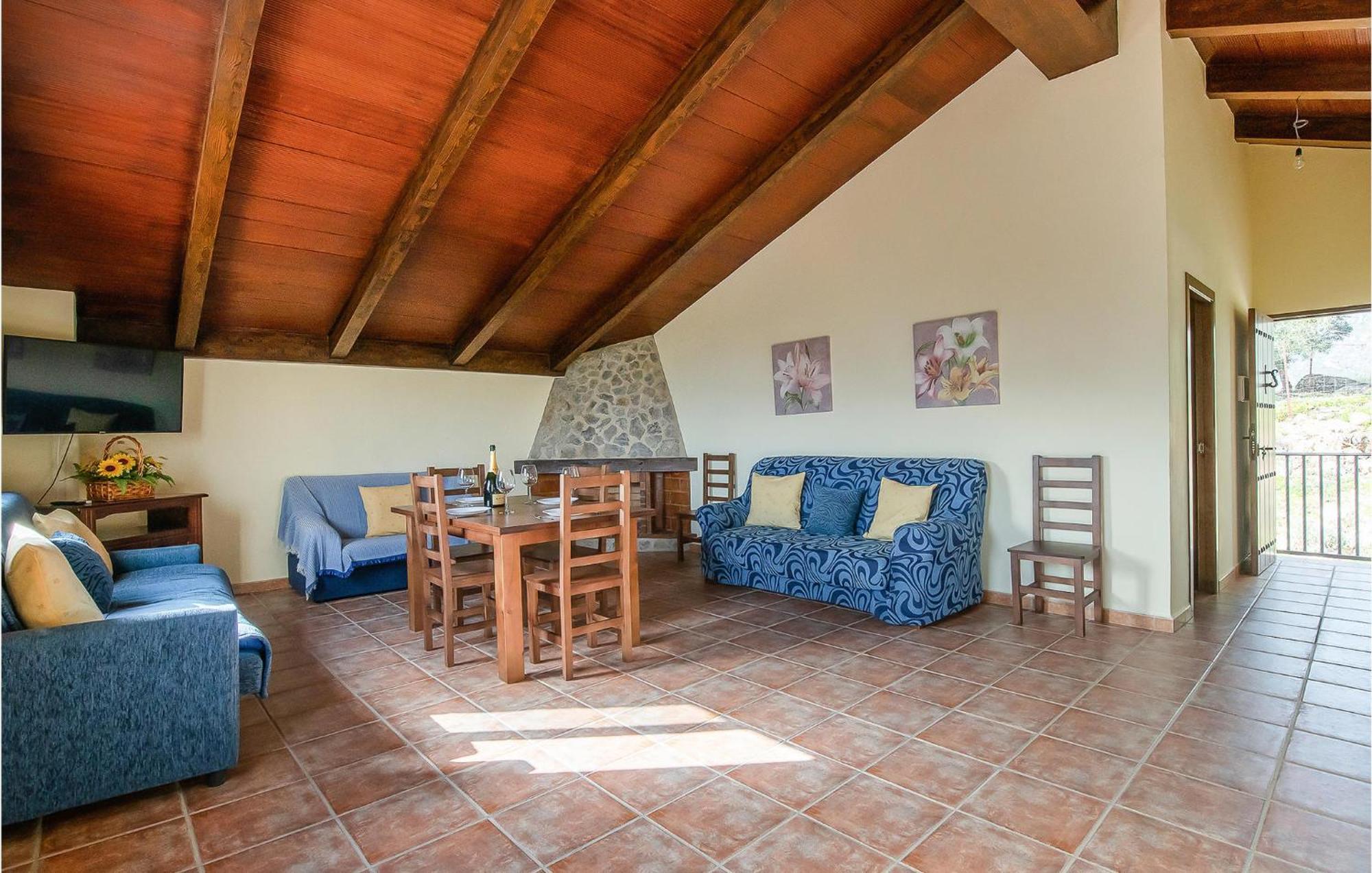 Gorgeous Home In Algodonales With Kitchen Exterior foto