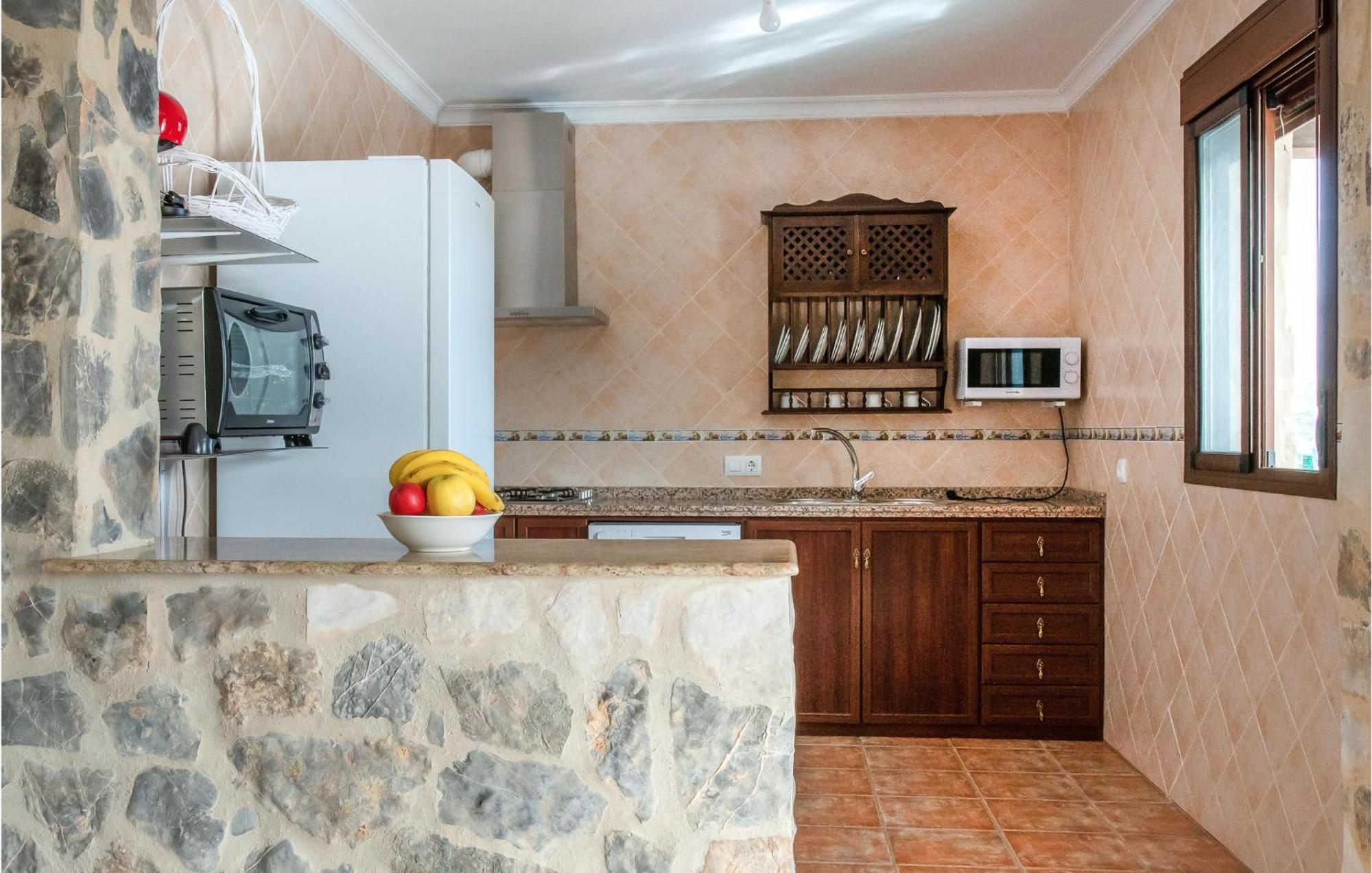 Gorgeous Home In Algodonales With Kitchen Exterior foto
